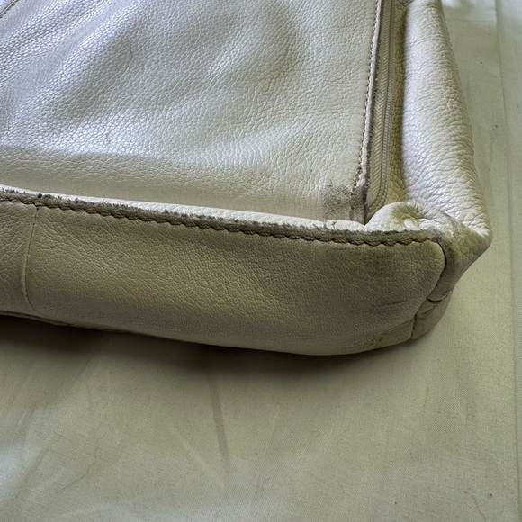 Fossil off-white Leather Crossbody Bag - Picture 8 of 12